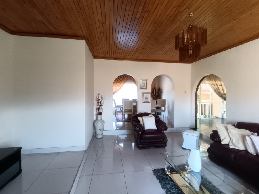 3 Bedroom Property for Sale in Riviera Northern Cape